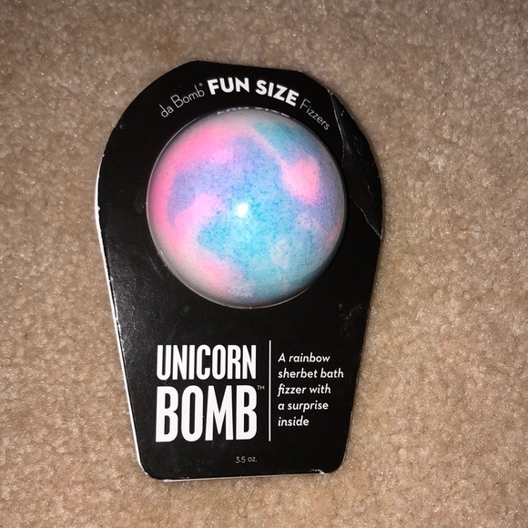 Unicorn Bath Bomb w/ prize inside! - Picture 1 of 3